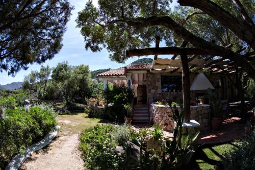 Domus de Rocas Holiday House