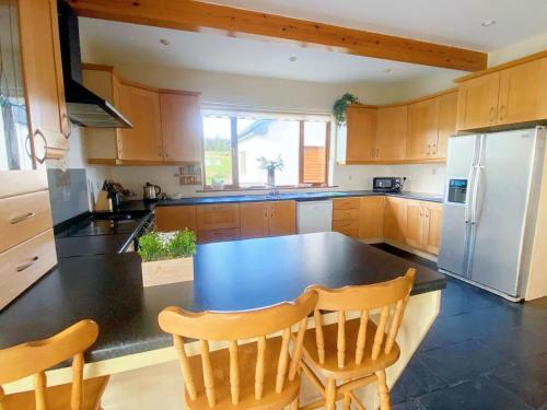 Cocina, Tour House, A Country Escape set in Natures Beauty in Youghal