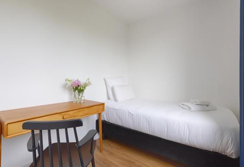 Domaine de la Coudraie Hotel Room Type - Deluxe Triple Room