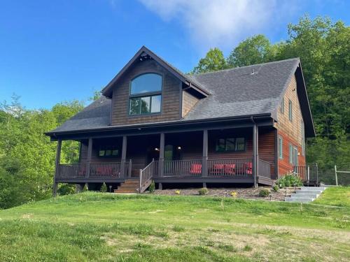 . House at Maple Ridge, perfect for long stays.