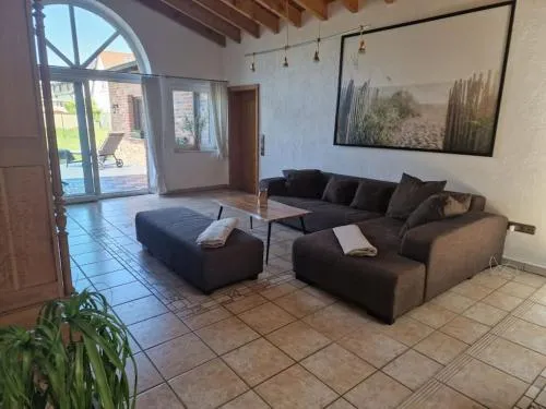 Stilvolle EG-Wohnung in Jüchen, Deutschland