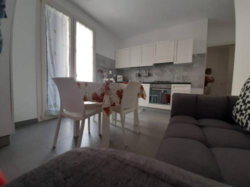 Sciesa Apartment 1st Floor - Air Conditioning - Wifi - image 2