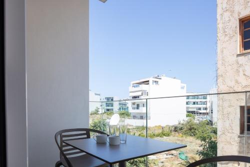Junior Suite with Partial Sea View image 4