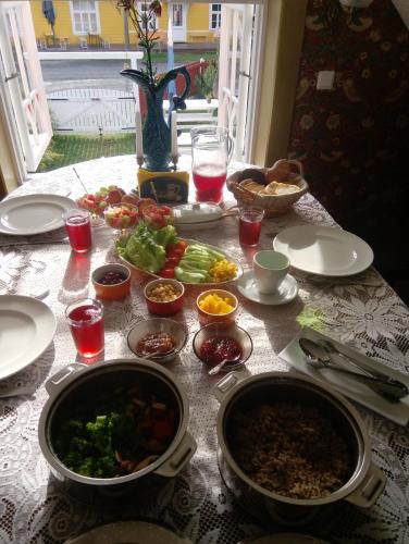 Food and beverages, Leesi Kulalistemaja in Leesi