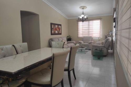 Casa en Brisas del Golf Monticello