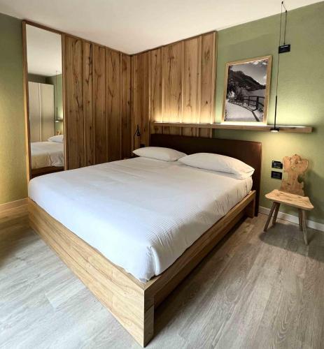 2 bedrooms, 4 beds