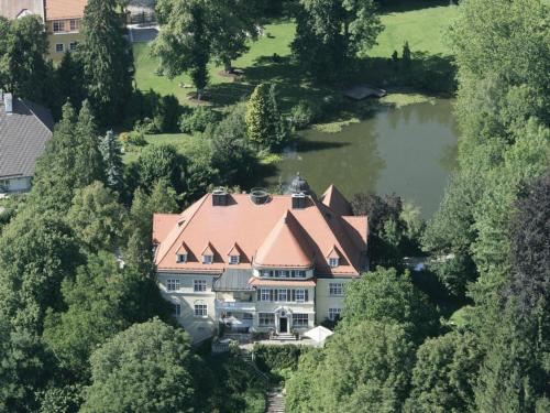 Schloss Morlbach in Berg am Starnberger See