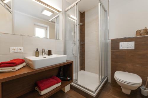 3 bedrooms, 3 beds
