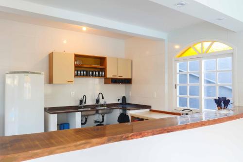 Küche, Sea Wolf Hostel - Lagoa da Conceição (Sea Wolf Hostel - Lagoa da Conceicao) in Florianopolis