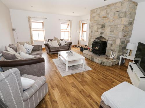 外部景觀, Tallagh Road in 貝爾馬利特