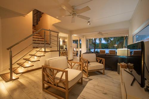 Between 2 waters Villa, free rental car offered., Tamarin (foto 3)