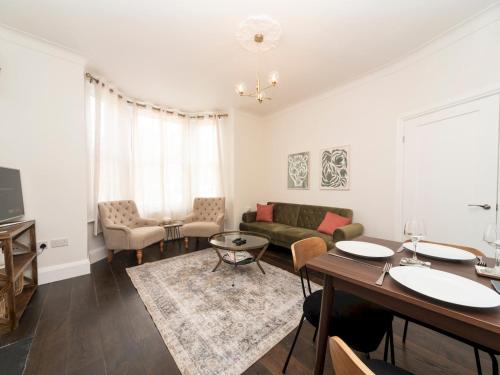 Elegant Modern 2 Bed Flat Near Greenwich Park - Pass the Keys gîte à louer Blackheath Railway Station