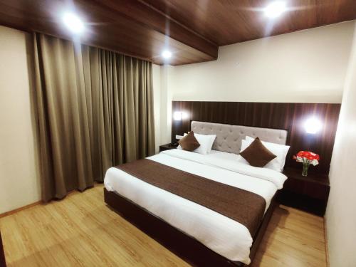 Executive Triple Room image 10
