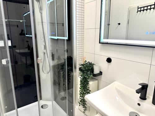 Stylish im Altbau, Netflix, Sonos, nahe 3M und Vorwerk, Wuppertal (photo 9)