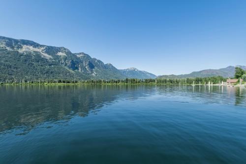 All About the Lake by NW Comfy Cabins