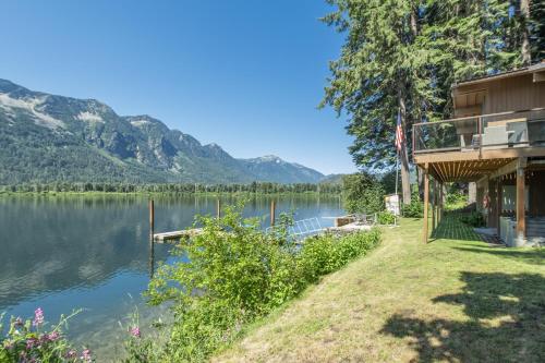 All About the Lake by NW Comfy Cabins