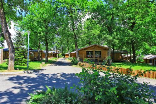 Albirondack Camping Lodge & Spa