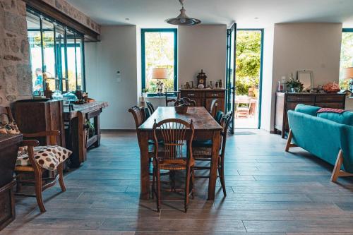 Banquet hall, Les jardins de Nanine in Lapleau