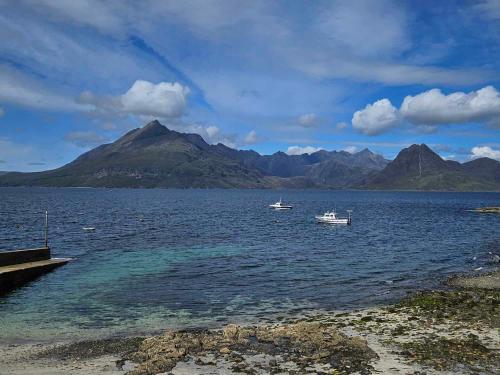 Strand, Hillside House in Elgol