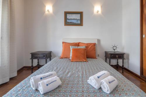 Host Wise - Spacious & Sunny Vintage Apartment at the Beach, Vila do Conde (photo 8)