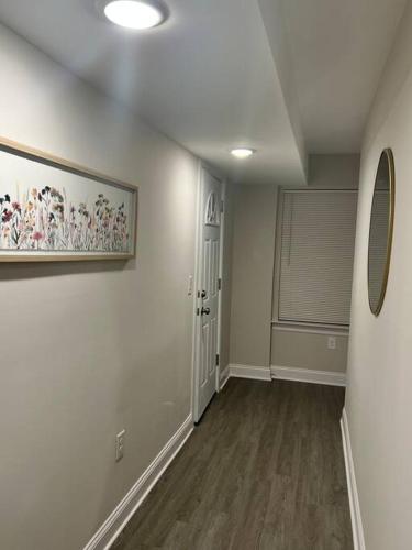 Cozy 2 bedroom near EWR- NYC airport downtown Newark in Newark, USA