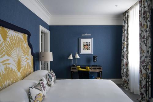 room detail thumbnail 1