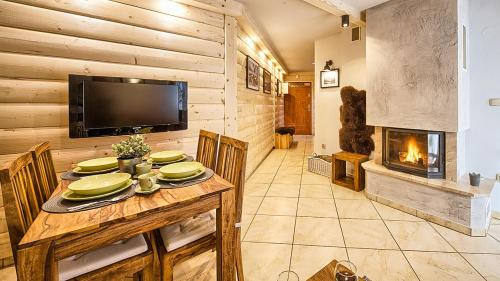 VisitZakopane - Giewont View Apartment in Kiry