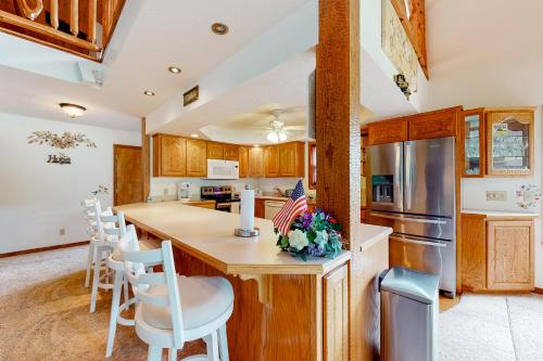 Edgewater Beach Resort 19 in Forsyth, USA