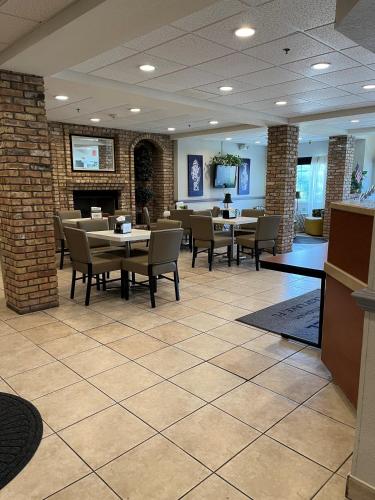 Microtel Inn and Suites by Wyndham - Lady Lake/ The Villages