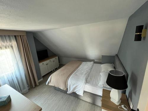PENSIUNEA IZABELLA, Vila Coquet Room Type - Standard Double Room