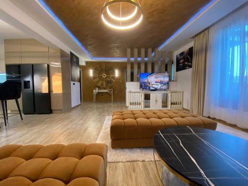 zonă comună salon/TV, Class Luxury Residence in Satu Mare