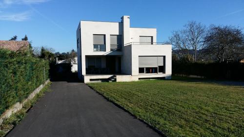 Chalet en Somió con finca independiente gîte à louer Cuesta