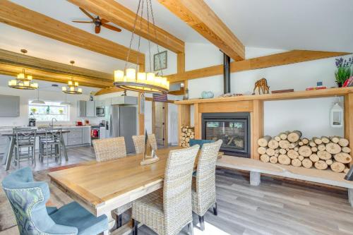 Stunning Ouray Escape with Panoramic Mountain Views! - image 10