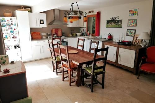 virtuve, La maison de la vigne in Bauduen