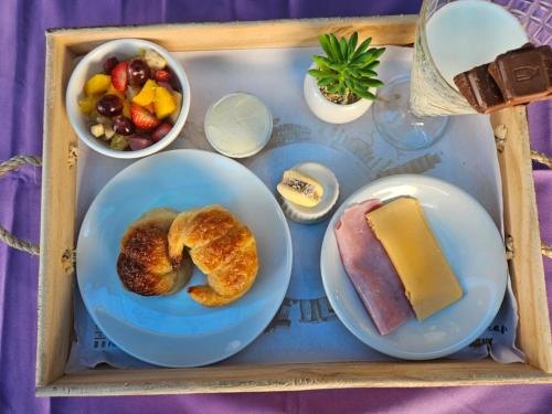 Food and beverages, Pousada Tu Y Mar in Praia dos Anjos