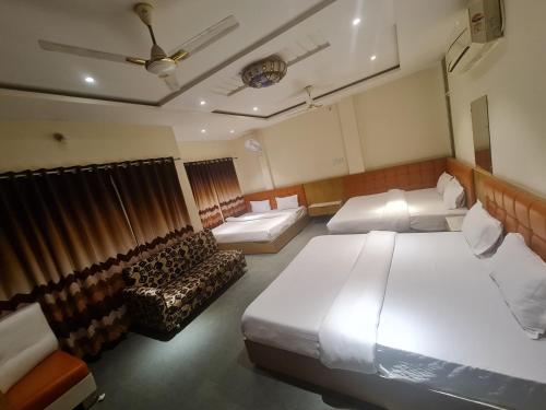 Empire Hotel & Restaurant