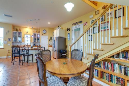 Indian Rocks Lizard Lair 350 ft from the Beach! - image 6