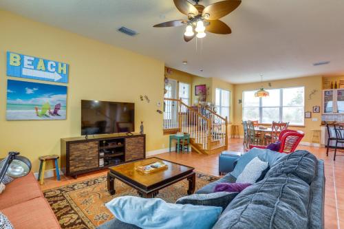 Indian Rocks Lizard Lair 350 ft from the Beach! - image 11