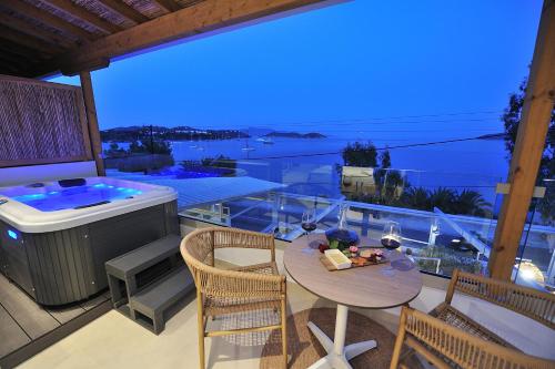 Salty Wave Suites 2