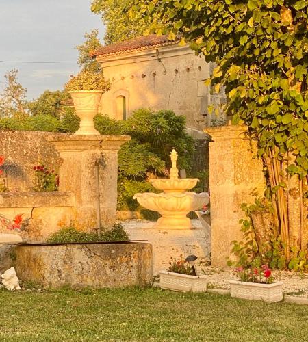 Dārzs, Le Grand Berger Chambres D'Hotes in Saint-Simeux