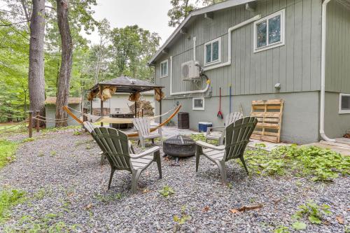 East Stroudsburg Home Near Skiing and Del Water Gap! in East Stroudsburg, USA