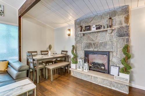 East Stroudsburg Home Near Skiing and Del Water Gap! in East Stroudsburg, USA