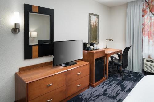 Fairfield Inn & Suites Kansas City Overland Park