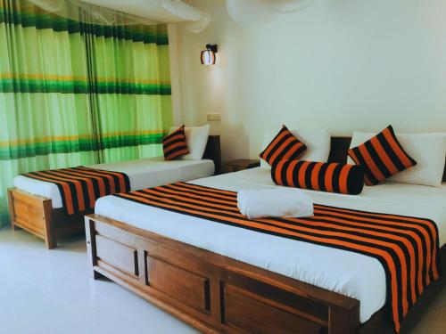 Deluxe Triple Room image 4