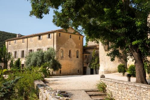 Prieuré Saint-Nicolas - Les Maisons