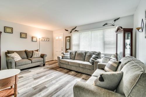 Rochester Retreat Near Parks, Entertainment and More in Rochester, USA