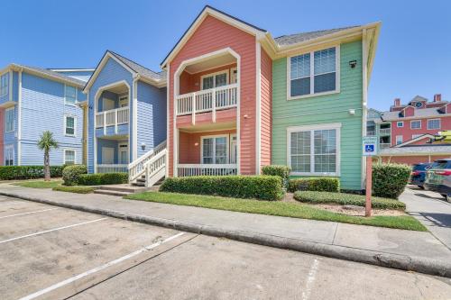Colorful 1st-Floor Condo Walk to Galveston Beach! - image 10