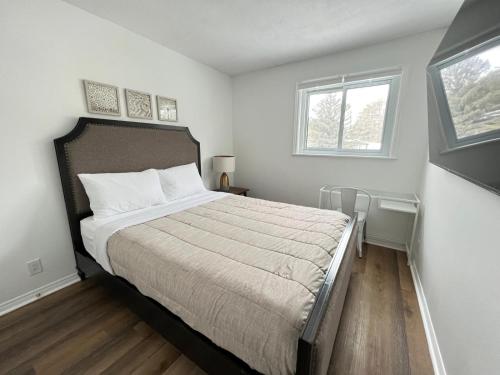 Letitia Heights !C Quiet and Modern Private Bedroom with Shared Bathroom - Accommodation - Barrie