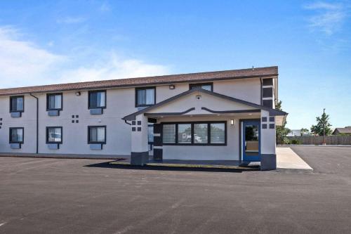 Motel 6 Brighton CO Denver Northeast in Brighton, USA