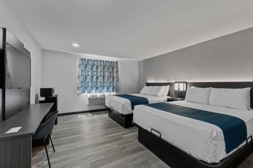 Motel 6 Brighton CO Denver Northeast in Brighton, USA